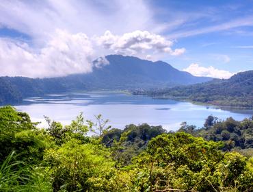 Lake, Munduk