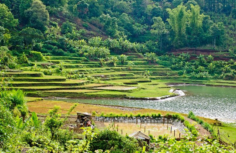 Pleiku Sea Lake, Central Highlands 